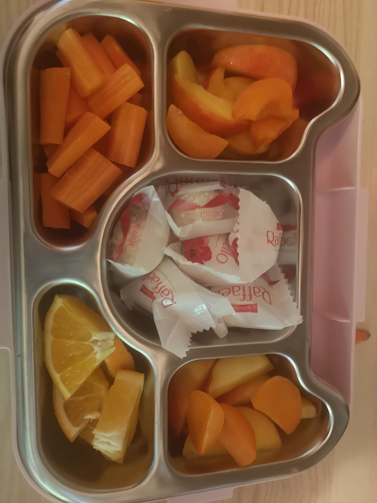 Schaf-Box macht Lunch lustig
